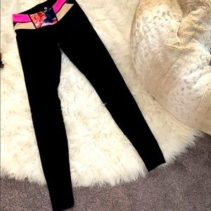 COPY - Lululemon flower waist legging